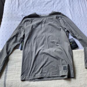 Grey Nike pro long sleeve shirt
